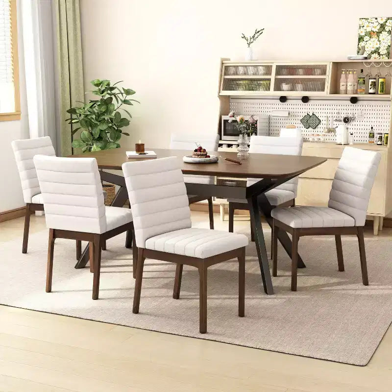 Set da pranzo imbottito Latisha 7 pezzi in legno di caucciù, stile Mid-Century moderno