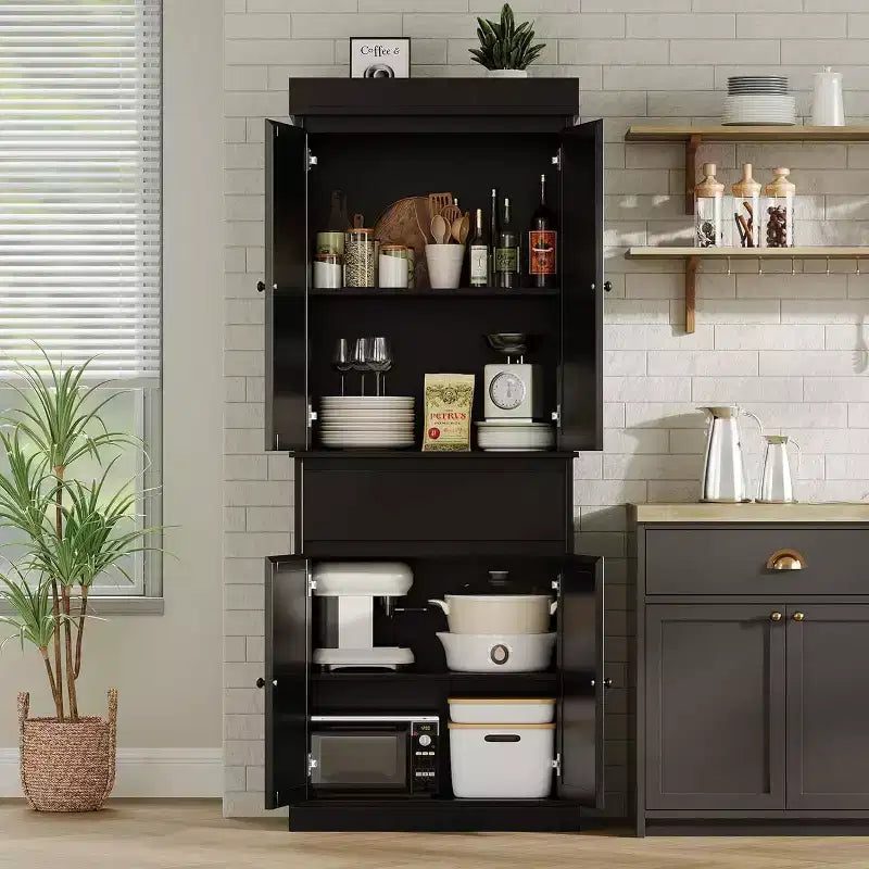 Mobiletto alto moderno da 69" in rattan con ante, ripiani regolabili e cassetto per bagno, sala da pranzo, soggiorno
