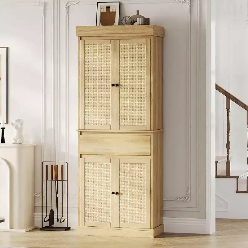 Mobiletto alto moderno da 69" in rattan con ante, ripiani regolabili e cassetto per bagno, sala da pranzo, soggiorno