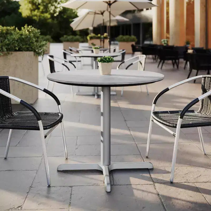 Piano tavolo Acadia per interni ed esterni con tecnologia TopGuard HPL e base per tavolo bistrò in ghisa